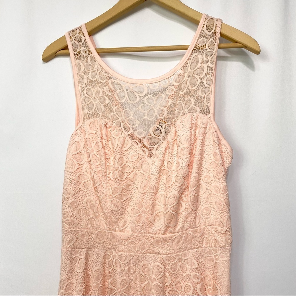 Doll Fins-Peach lace overlay W Lace sheer back dress L - Picture 2 of 9